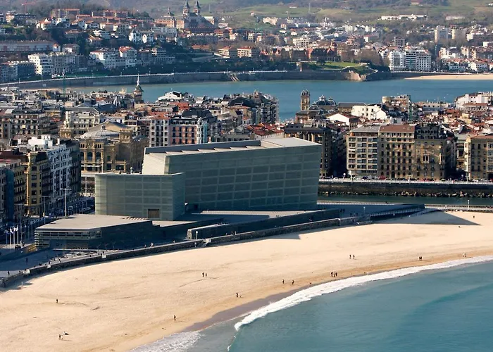 Always Easy I Larroca San Sebastián